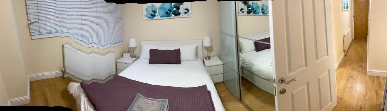 Appartamento Westminster House Slough Esterno foto