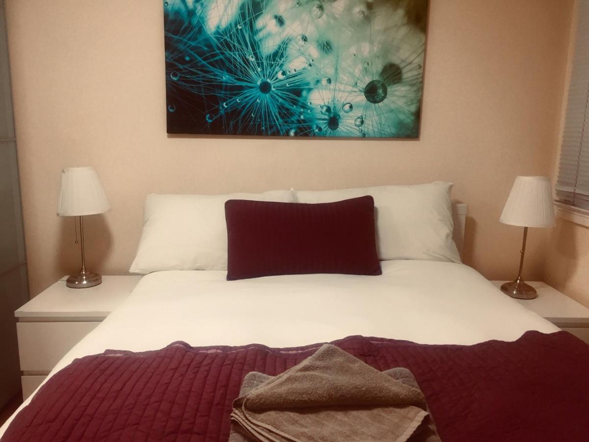 Appartamento Westminster House Slough Esterno foto