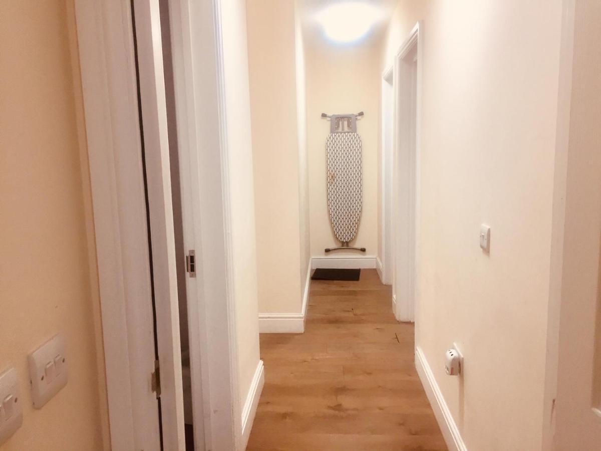 Appartamento Westminster House Slough Esterno foto