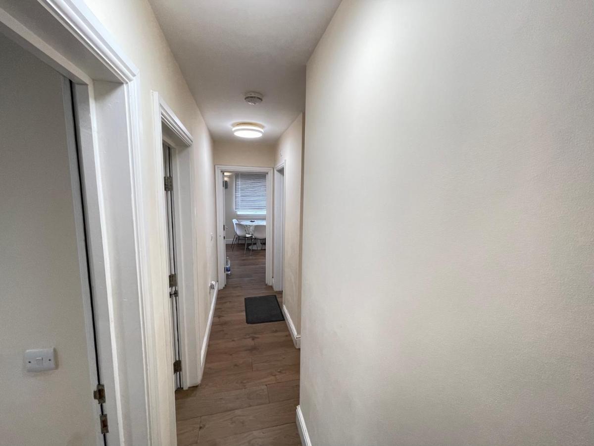 Appartamento Westminster House Slough Esterno foto