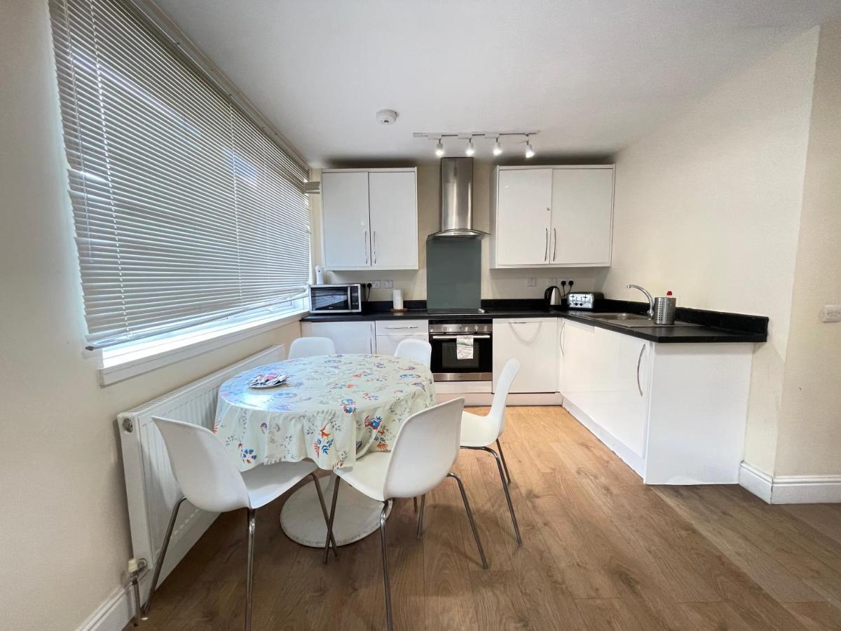 Appartamento Westminster House Slough Esterno foto